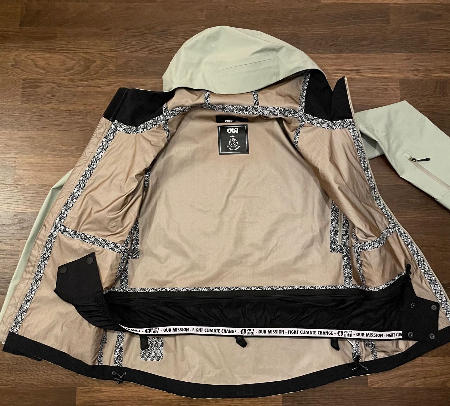 Picture Giacche: Picture Clothing 3L Jacke – Usato da Olten venduto da B3ren 2