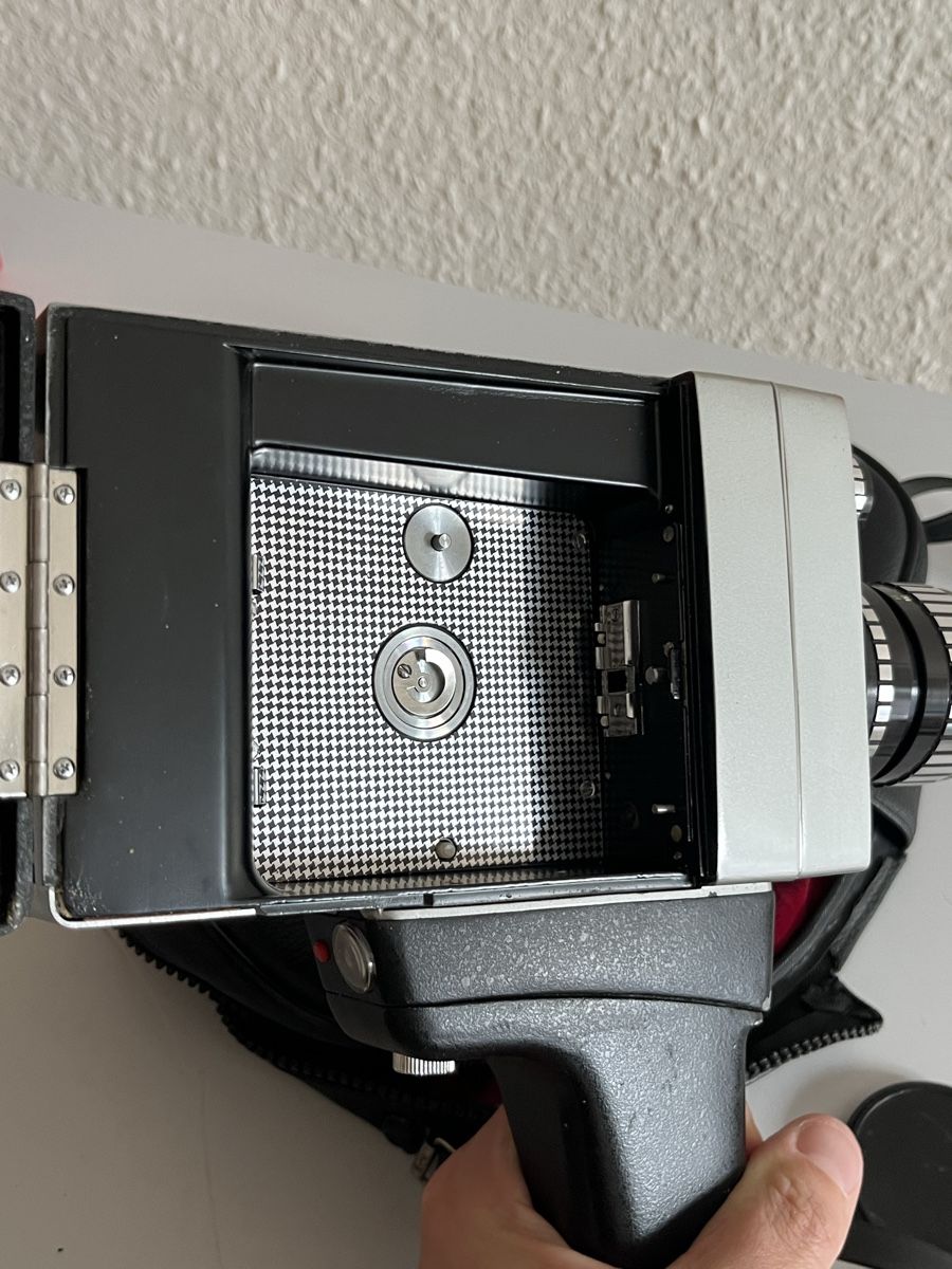 Videocamere: Caméra Keystone Super 8 avec étui – Usato da La Chaux-de-Fonds venduto da vert_j 2