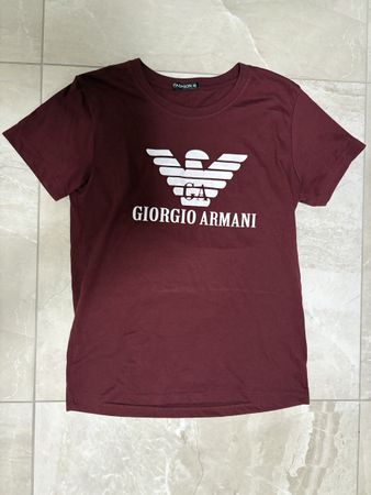 T-shirt couleur bordeaux taille M Giorgio Armani