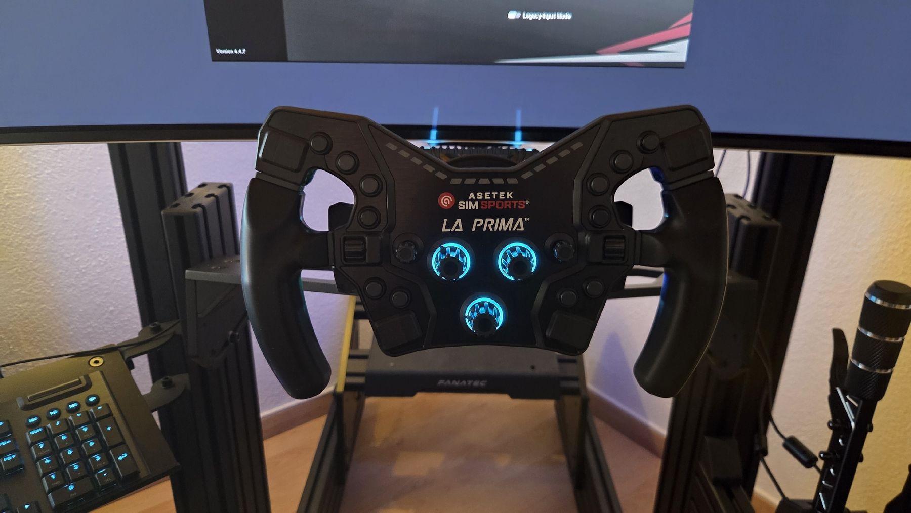 Controller: Asetek Invicta Wheelbase, Formula V2 Wheel , Initium Wheel – Gebraucht aus Safenwil von R_S_C 1