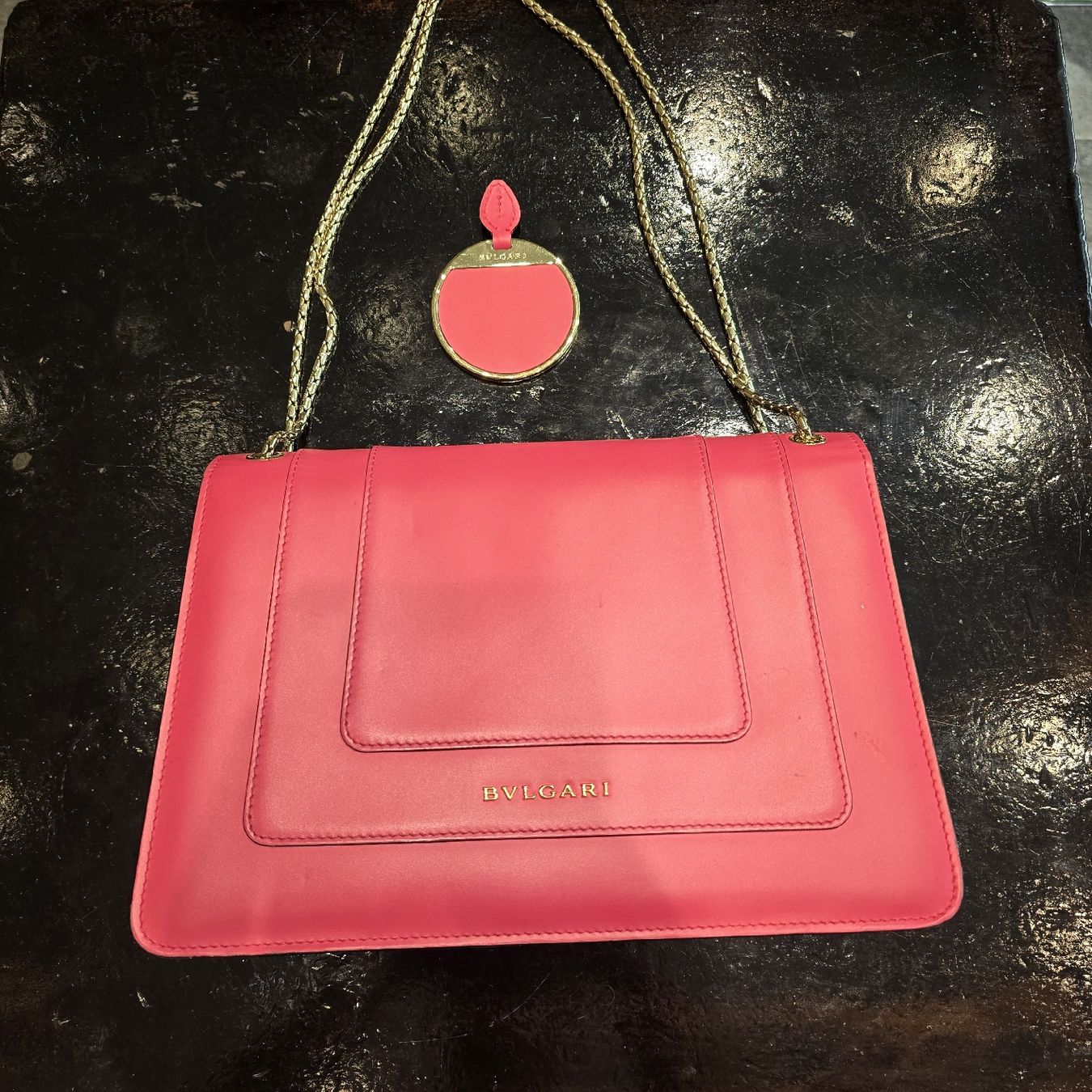 Bulgari Borse da donna: BVLGARI Serpenti Forever Schultertasche – Nuovo (secondo la descrizione) da Unterägeri venduto da Altgoldverkauf 5