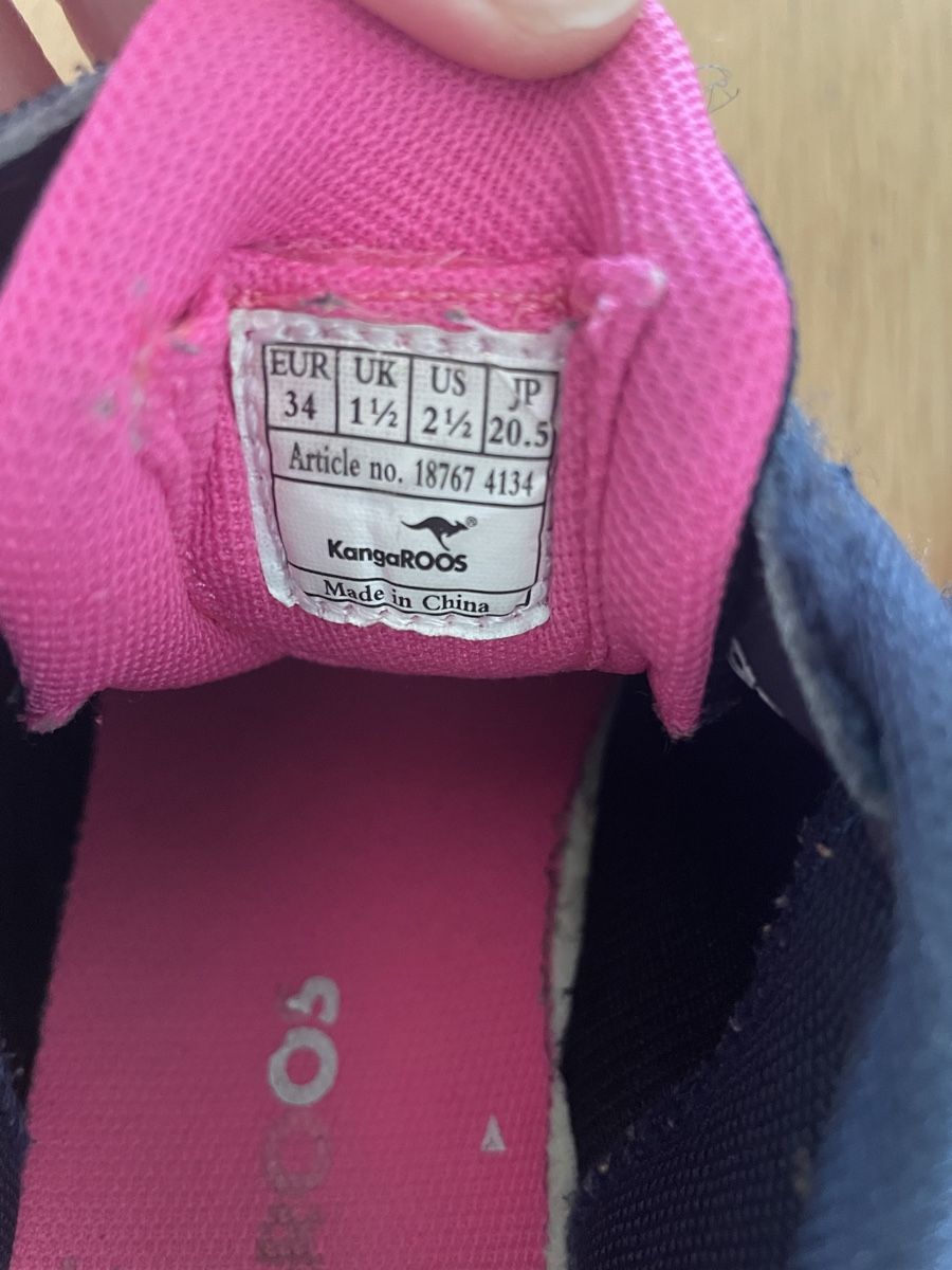Scarpe per ragazze: Kangaroos Gr 34  – Usato da Murten venduto da bobby99777744 2