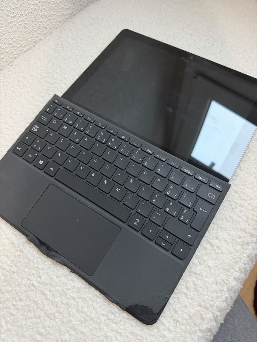 Microsoft Tablet PC: Microsoft Surface go – Usato da Biel/Bienne venduto da d_nw8n 4