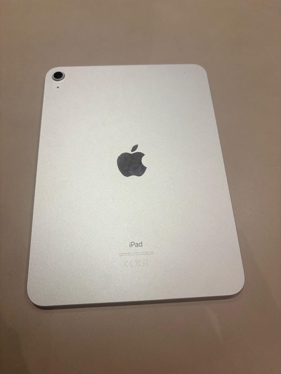 Apple Tablettes PC: Ipad 10 mit Stift – D'occasion à Wädenswil par Baily01 1