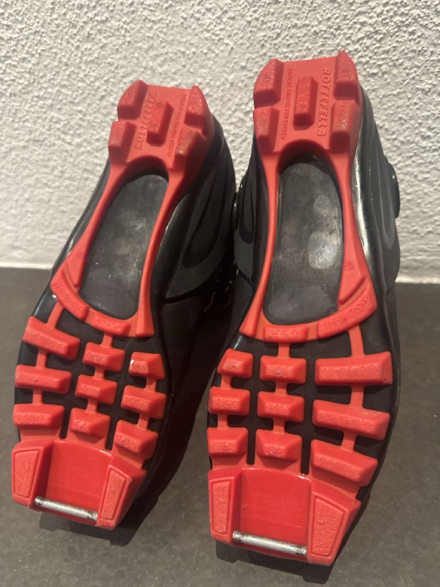 Skis: Swenor Junior Rollerski with Boots & Poles – Gebraucht aus Rüschlikon von sve_28vj 2
