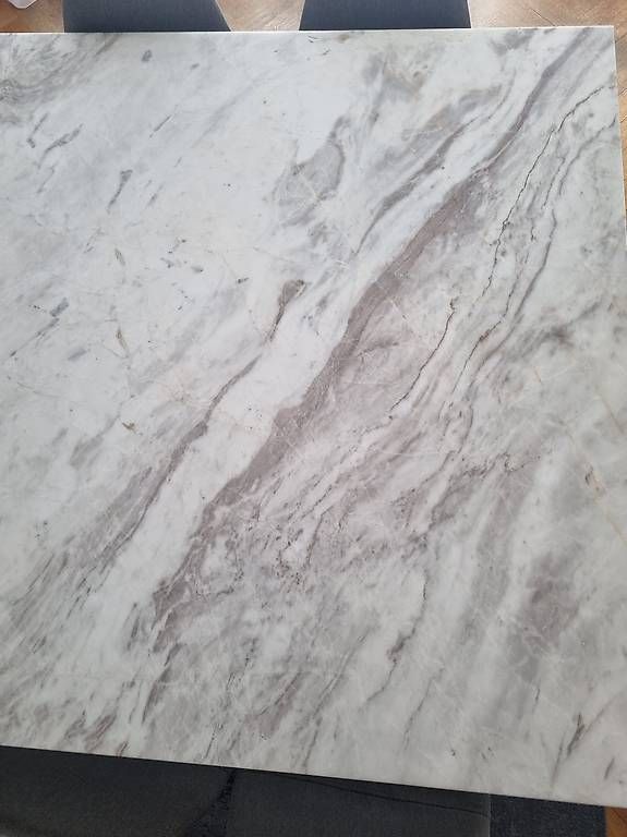 Tavoli: Table en marbre de Grèce sur mesure  – Usato da Pully venduto da Aibrahim 3