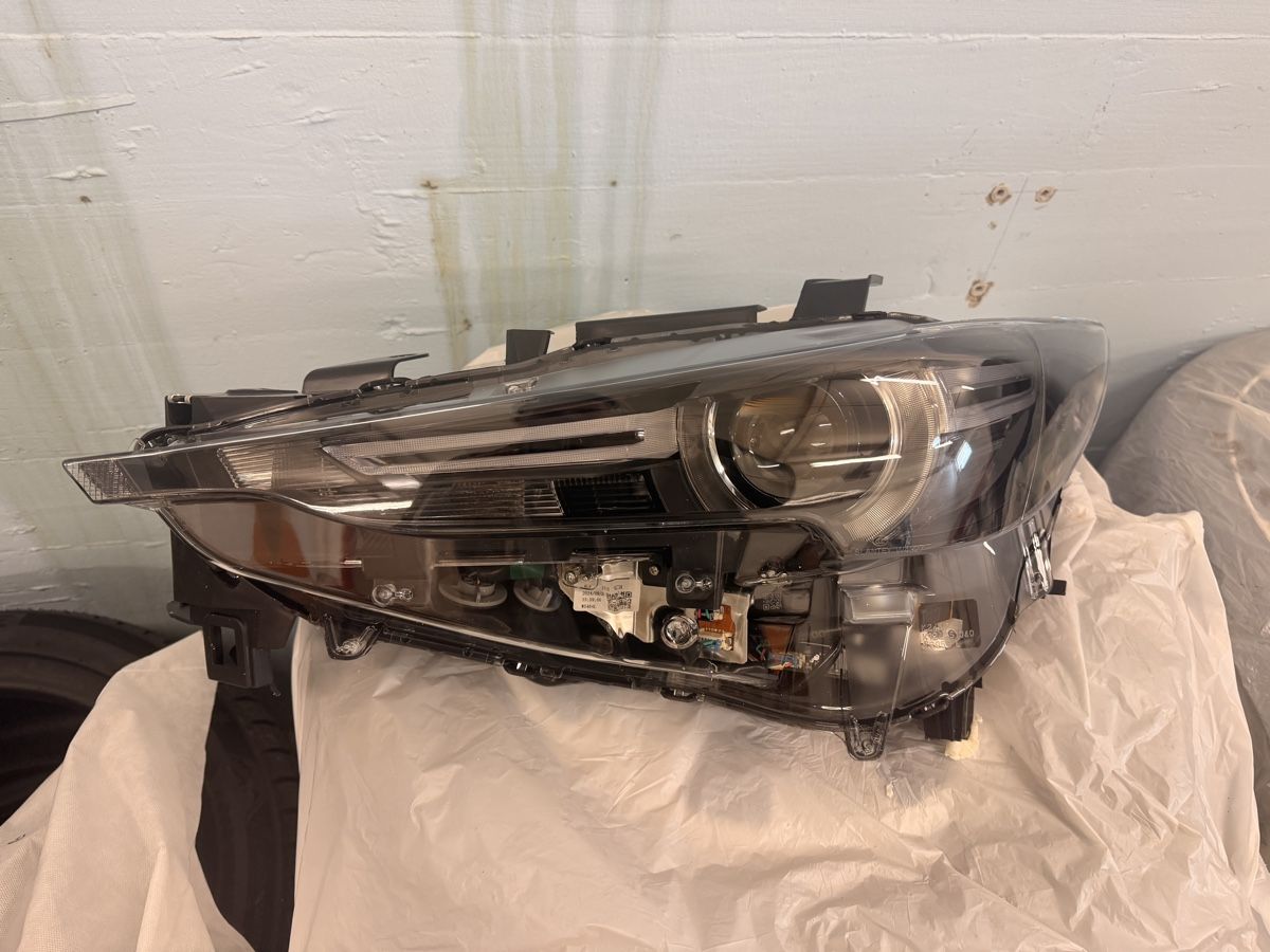 Mazda Alle Autoersatzteile: Mazda CX 5 Scheinwerfer // Neu! – Neu (gemäss Beschreibung) aus Oberglatt ZH von Mario_Cold
