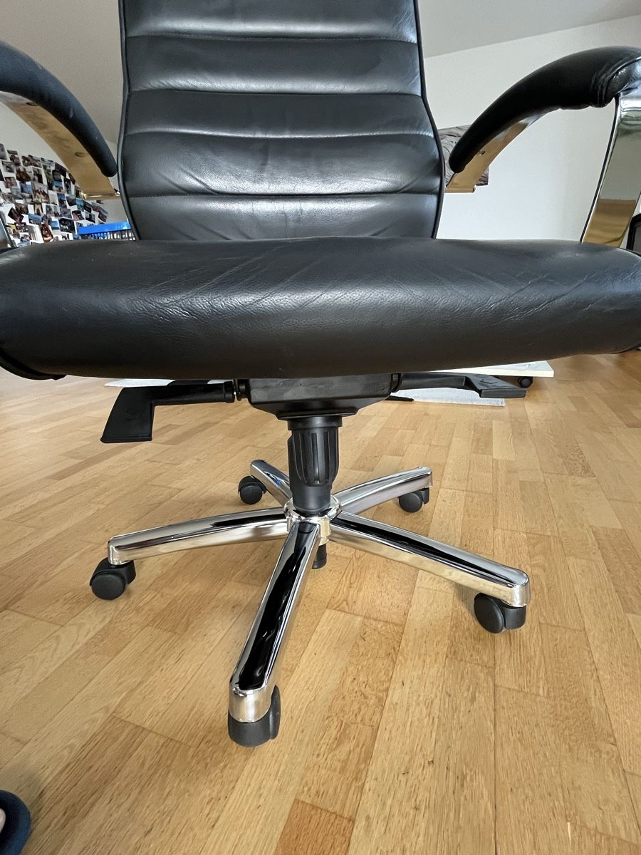 Poltrone: Topstar TD Lux Star Echt Leder Chefsessel – Usato da Kehrsatz venduto da Fuedu0 3