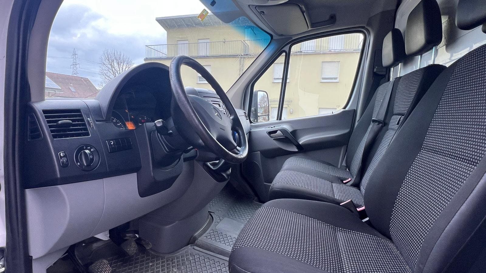 Mercedes-Benz Nutzfahrzeuge: 2009 Mercedes-Benz Sprinter CDI 315 Möbelkoffer – Gebraucht aus Zeiningen von osm61 5