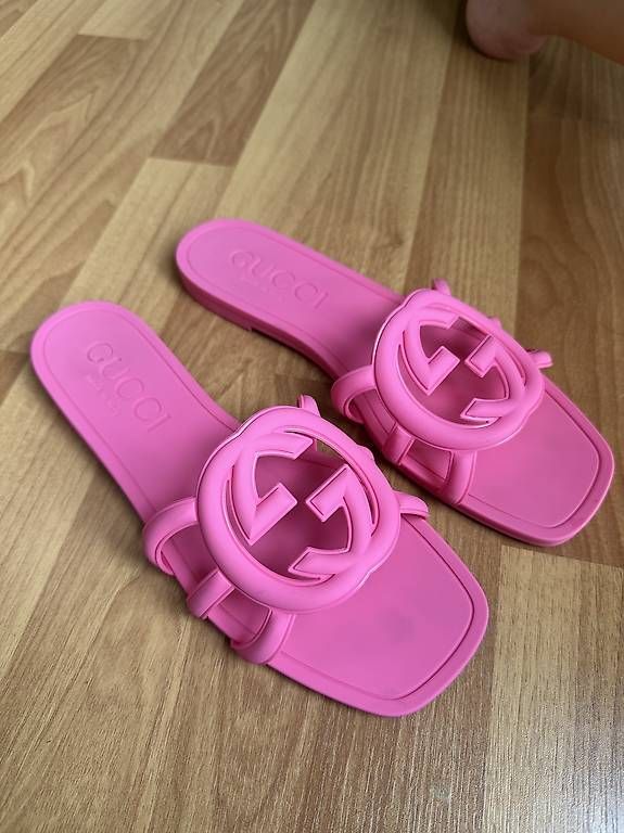 Damenschuhe: Gucci Sandalen – Gebraucht aus Küsnacht ZH von TinaSimona.31