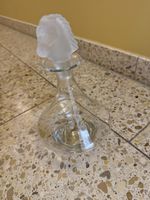 Dekorative Vintage Cognac Flasche mit Pferde-Motiv, Glas