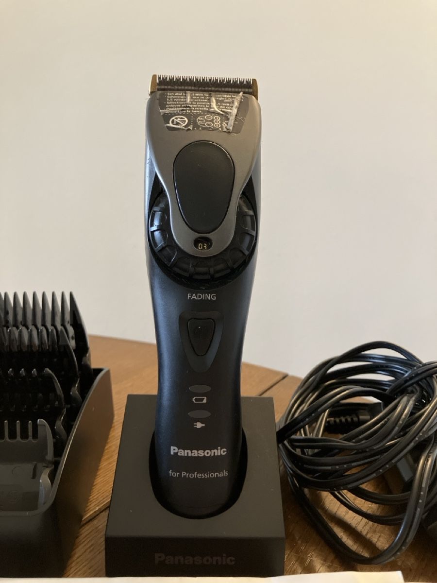 Panasonic Coupe: Tondeuse Pro - Panasonic ER-DGP 86 – D'occasion à Pully par yan_w5mm 1