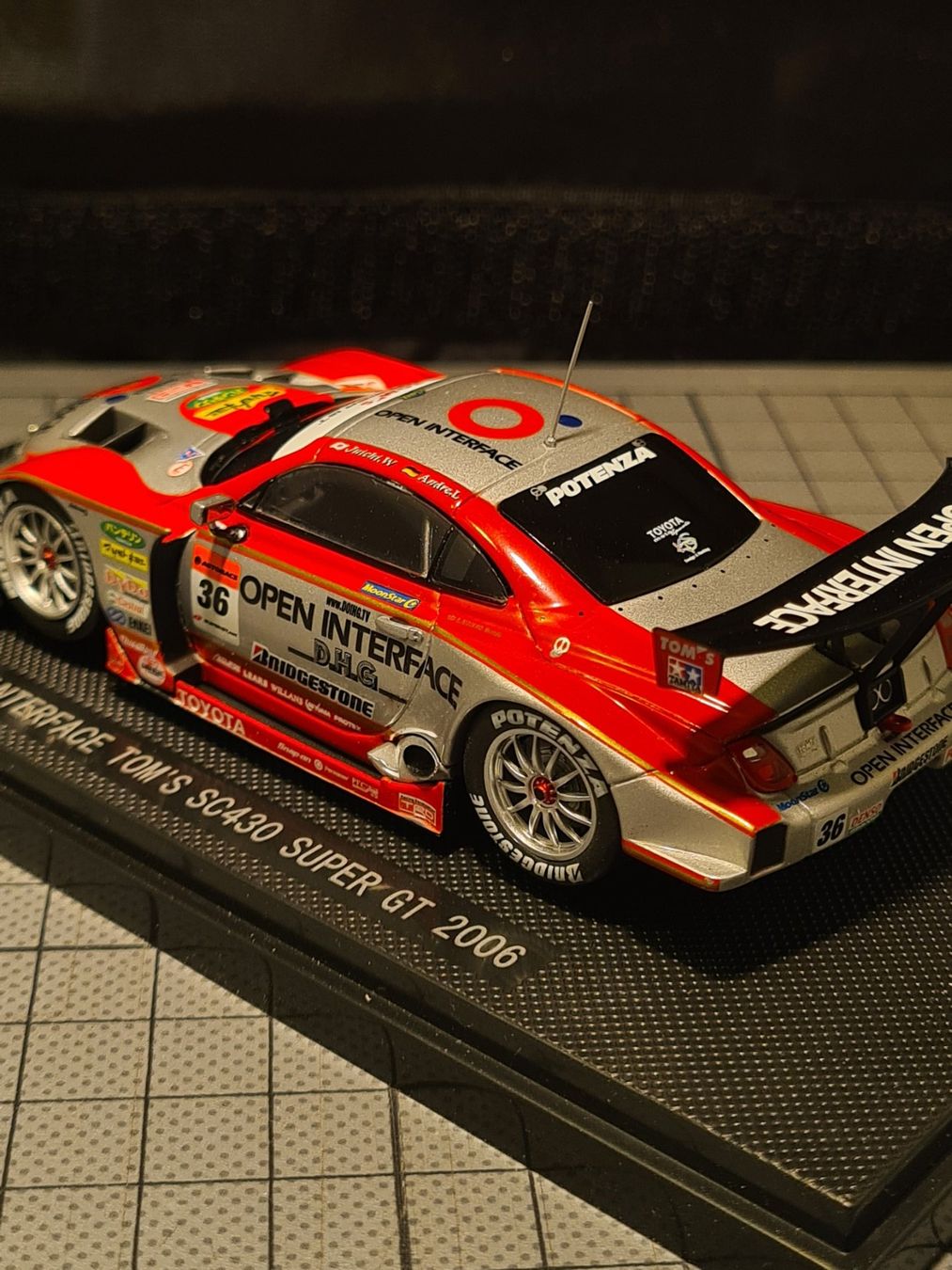 Lexus Modellini d'auto: OPEN INTERFACE TOM'S SC430 Super GT 2006 - 1:43 EBBRO – Nuovo (secondo la descrizione) da Chézard-St-Martin venduto da AlPat-Collections 5