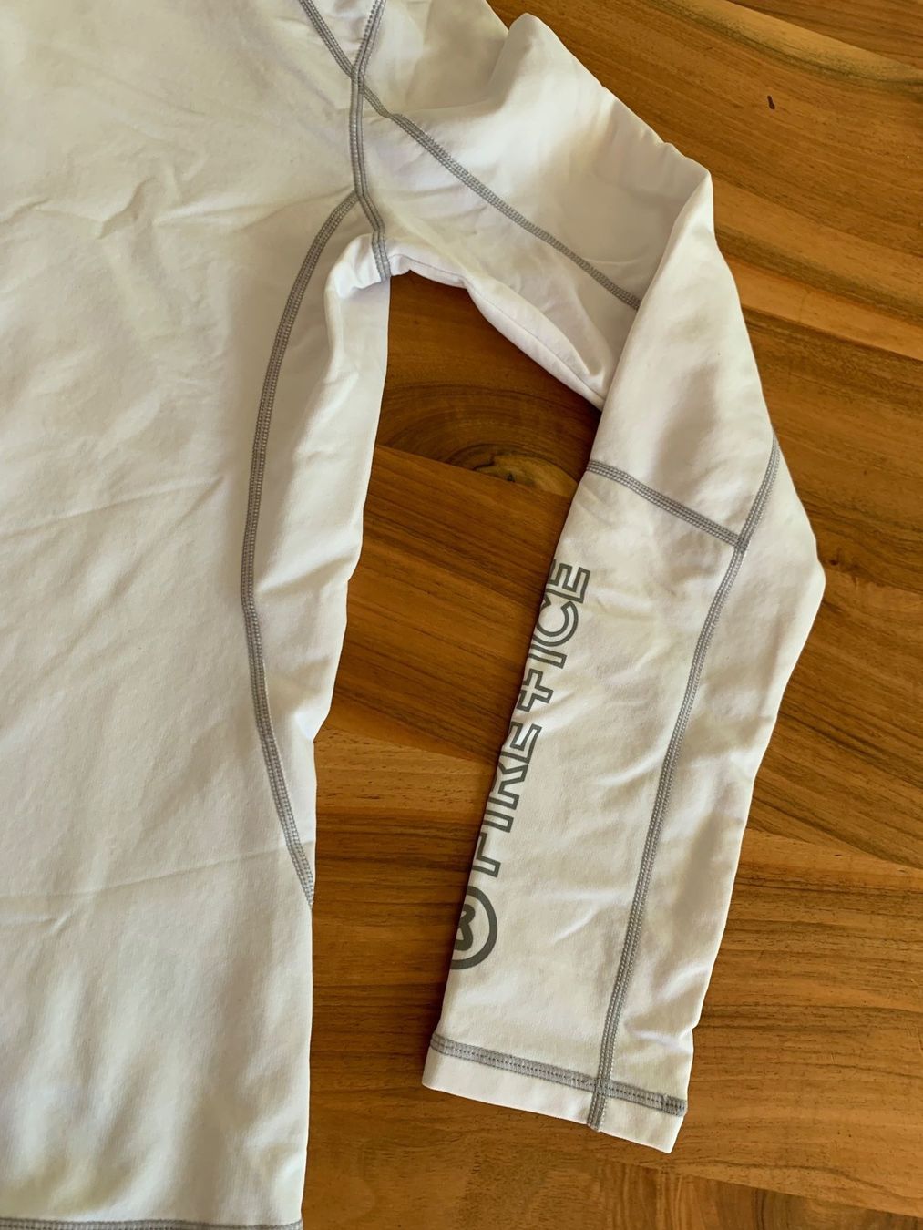 Bogner Maglioni & Felpe: Bogner Fire+Ice Ski Funktionsshirt First Layer Pullover 40 – Nuovo (secondo la descrizione) da Meiringen venduto da Jackwashere 1