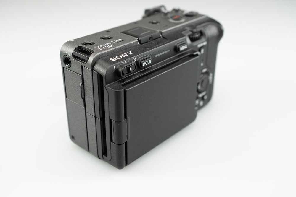 Sony FX30 Cinema Line 26.1MP APS-C BSI CMOS Sensor (Gebraucht) in ...