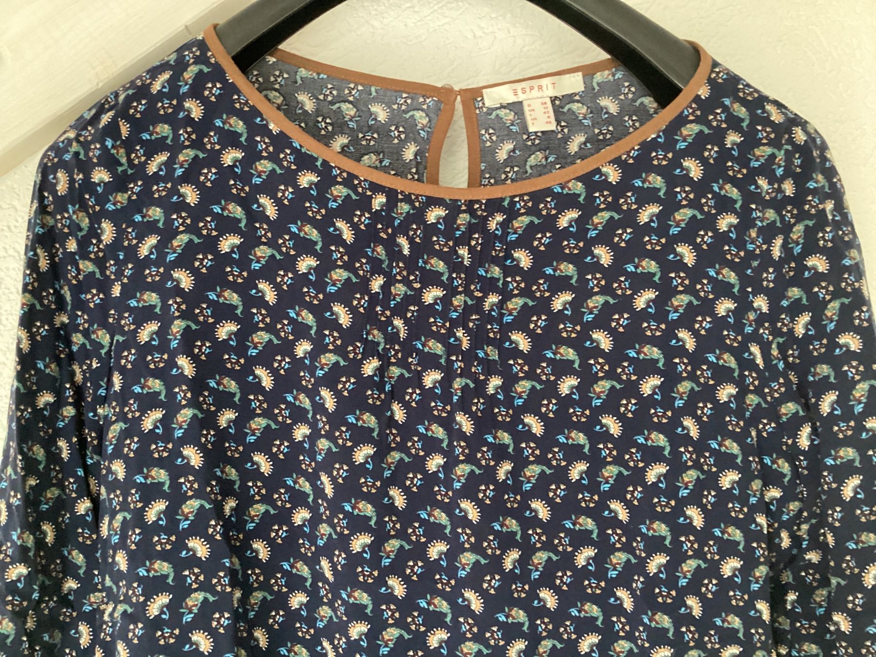 Esprit Blusen: Esprit Bluse mit Bluemli-Muster, Gr. 38, schöner Look! – Gebraucht aus Homberg b. Thun von Homata 1