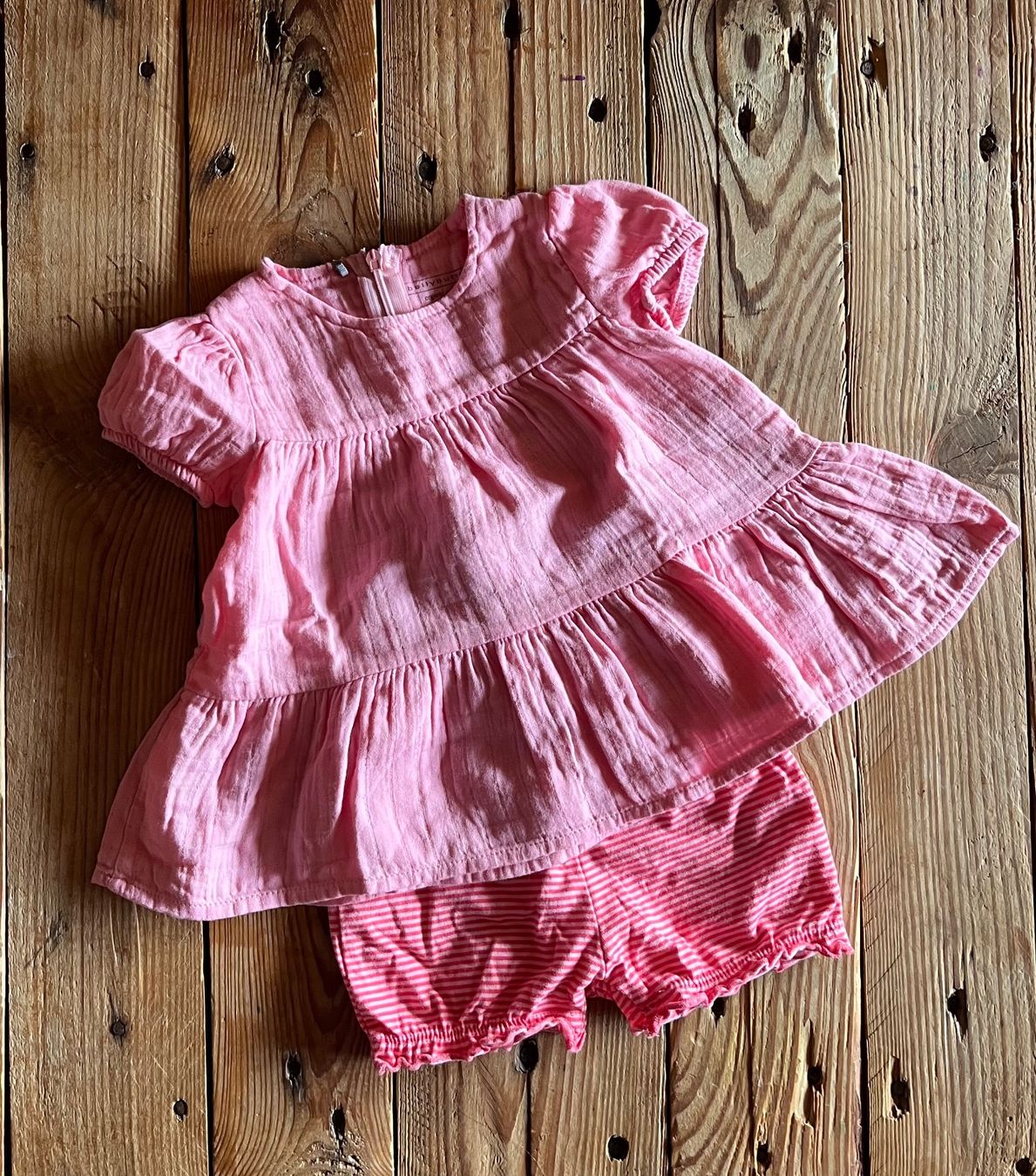 Lotti & Set di vestiti: Babyoutfit – Nuovo (secondo la descrizione) da Nesslau venduto da -Unique-