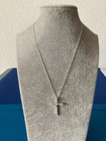 Kreuze mit weißen Steinen(52 cm)
