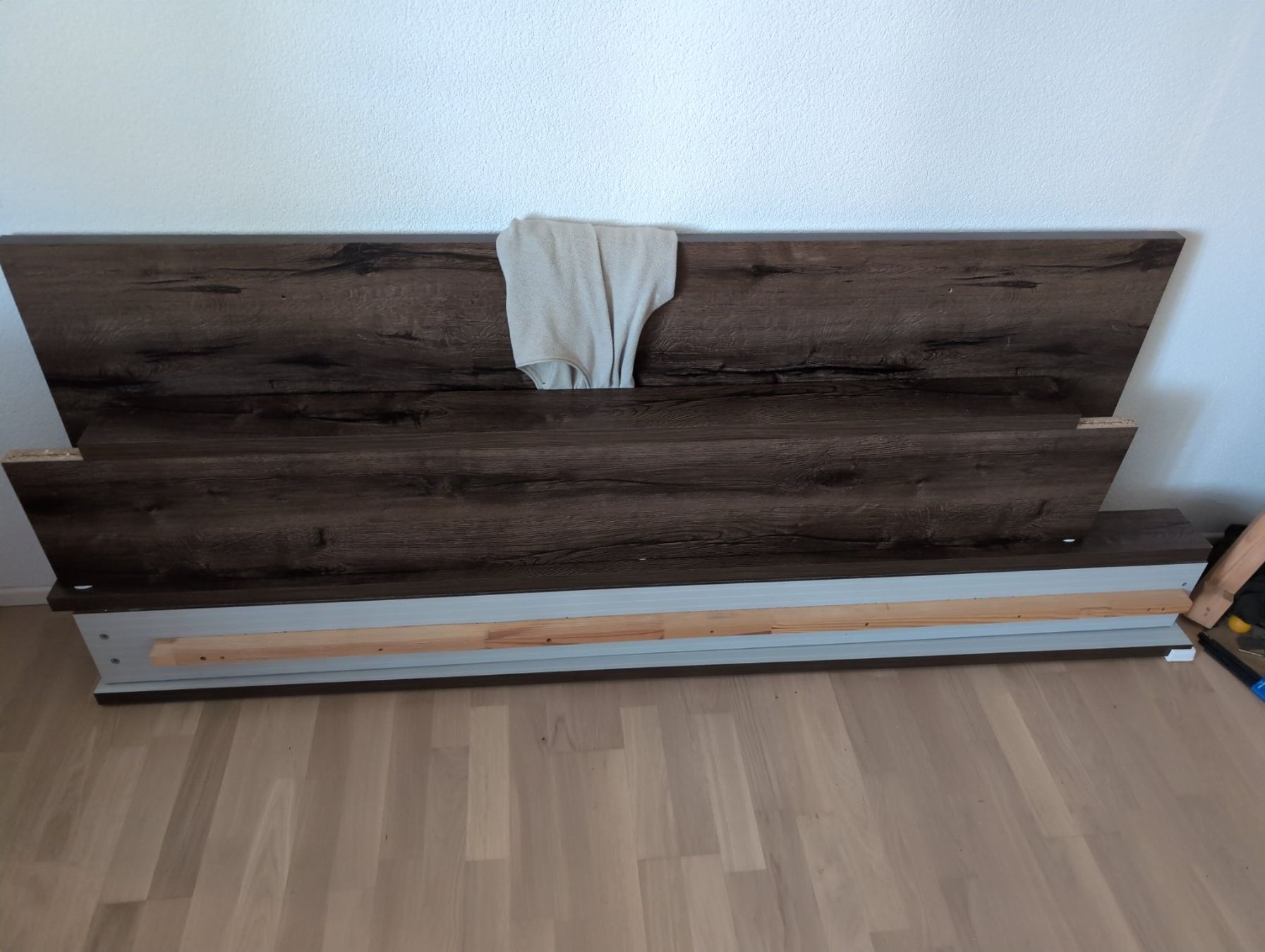 Conforama Lits: Bett 160x200cm – D'occasion à Elgg par mir_btp6 2