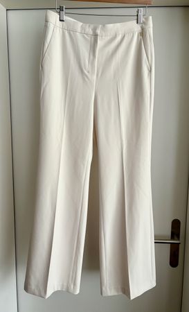 Elegant Cream Trousers - Perfect for Summer!