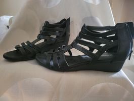 Sandalen Graceland schwarz mit Keilabsatz Grösse 40
