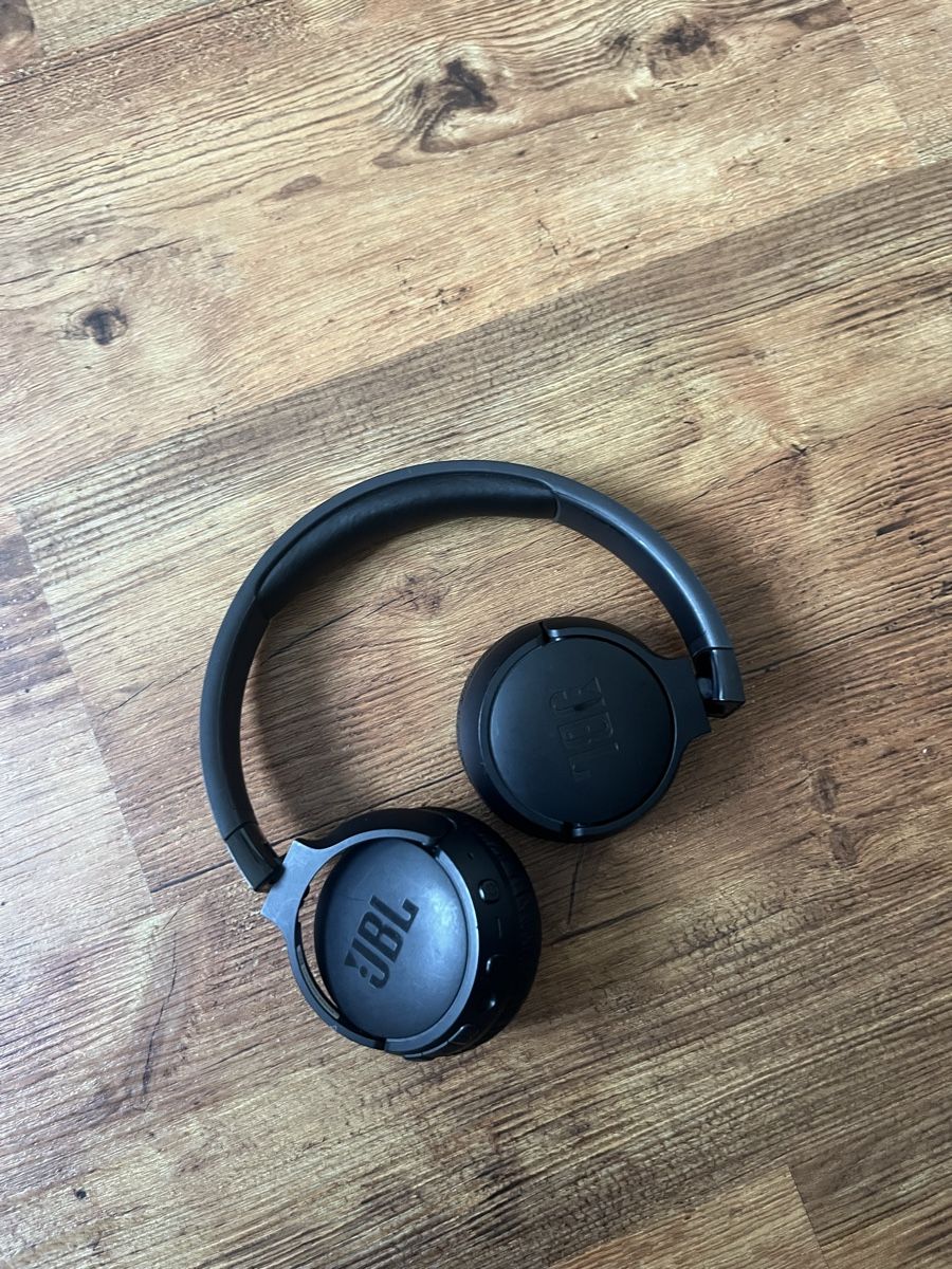 JBL Cuffie: JBL Tune 660 NC Kopfhörer schwarz  – Usato da Uznach venduto da eva_b2rj 3