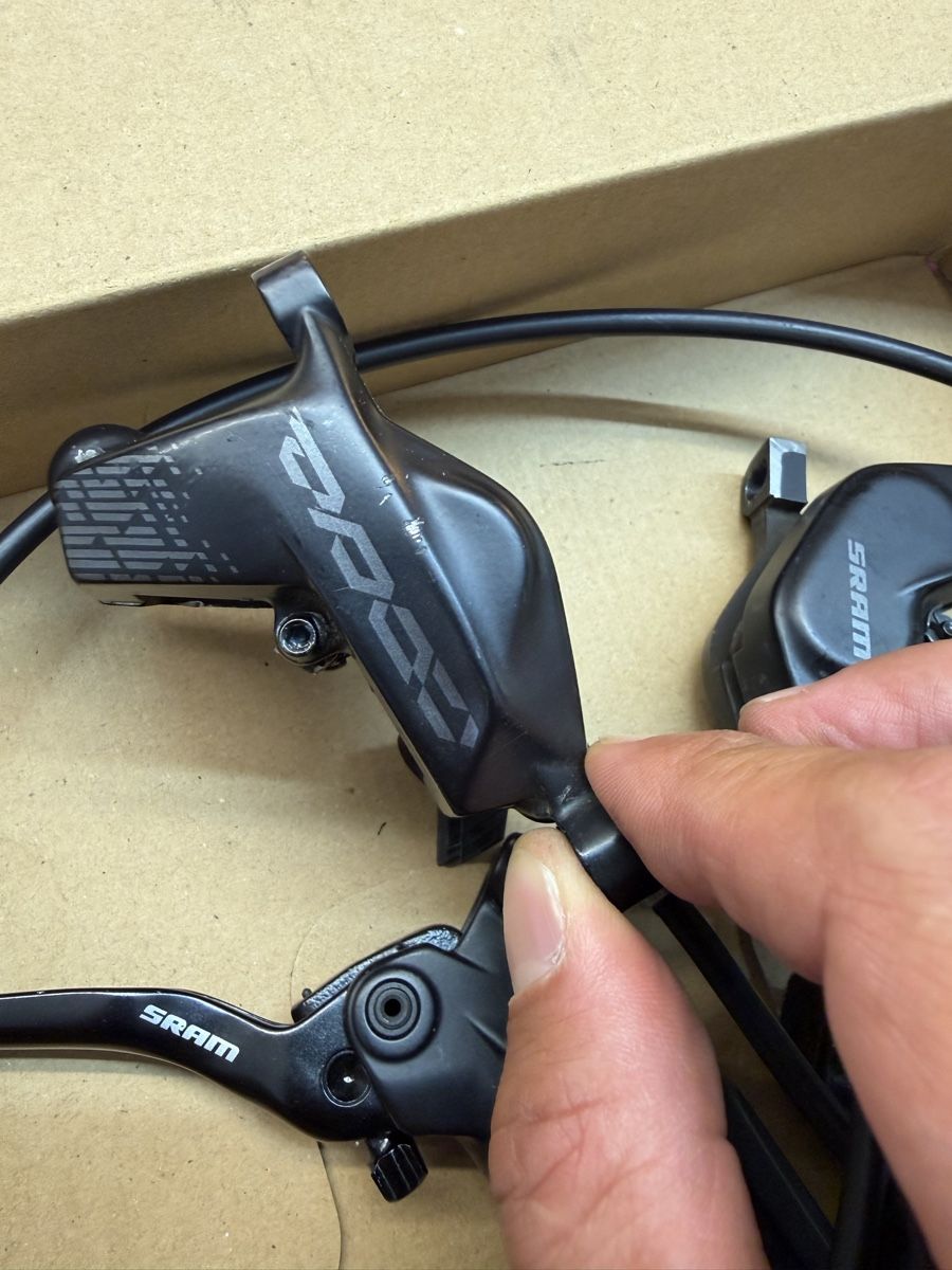 Sram Pièces détachées: Sram Code R Bremse hinten und vorne – D'occasion à Engelburg par igetnocow 1