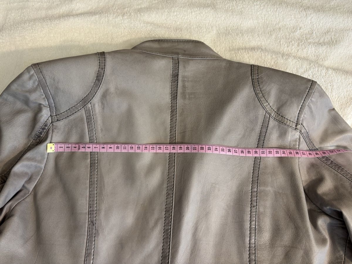 Giacche: Grey, soft leather jacket – Usato da Gersau venduto da Hedgie21 4