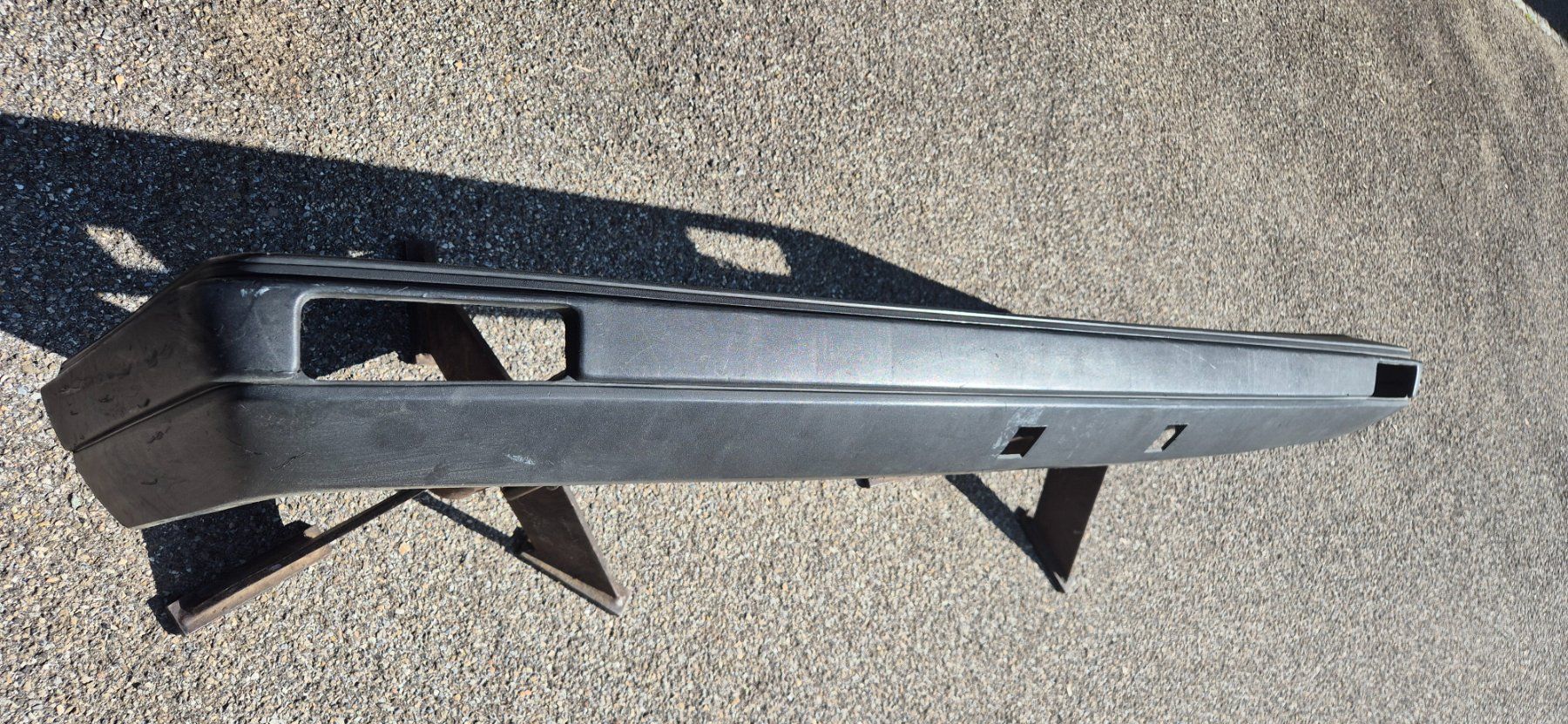 Volkswagen Alle Autoersatzteile: Golf 1 GTI Stossstangen Haut vorne, original. – Gebraucht aus Riggisberg von Mahali04 1