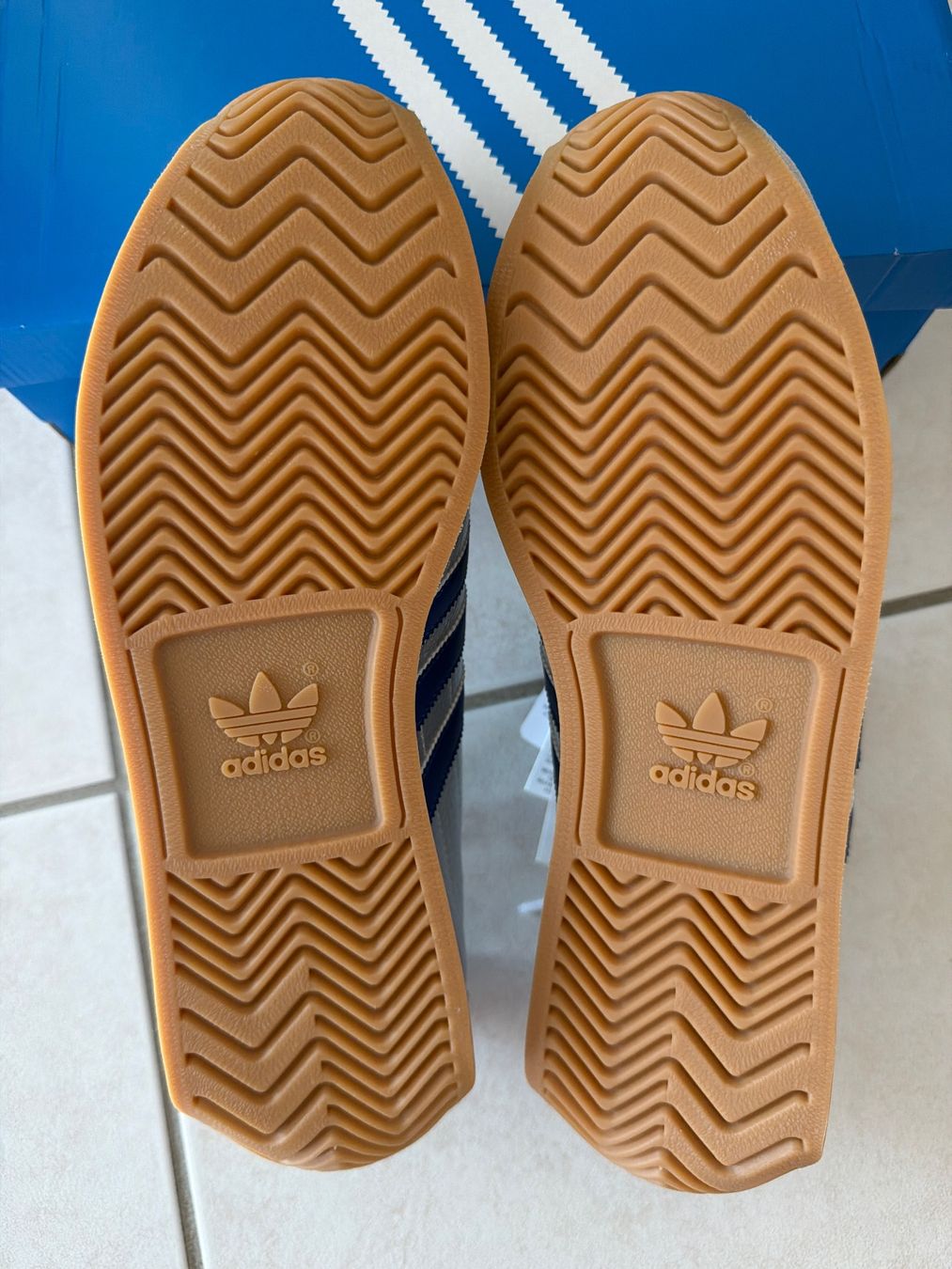 Adidas Scarpe da uomo: Adidas Turnschuhe, Gr. 46, NEU – Nuovo e nell'imballaggio originale da Egg b. Zürich venduto da d.t.t 2