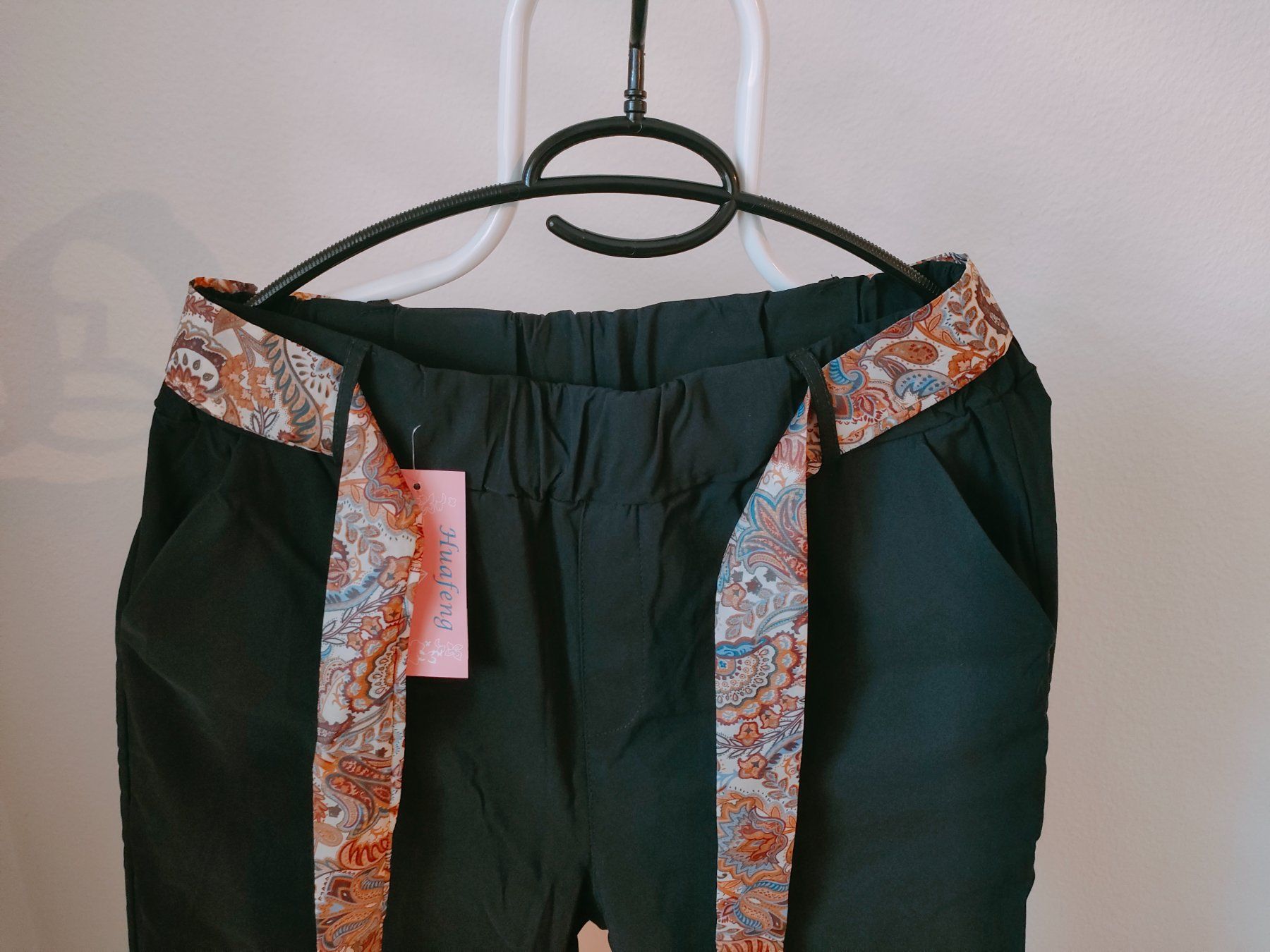 Pantaloni: Wunderschöne Damen Hose schwarz mit Gürtel – Nuovo (secondo la descrizione) da Dietikon venduto da MJ_Sporting 4