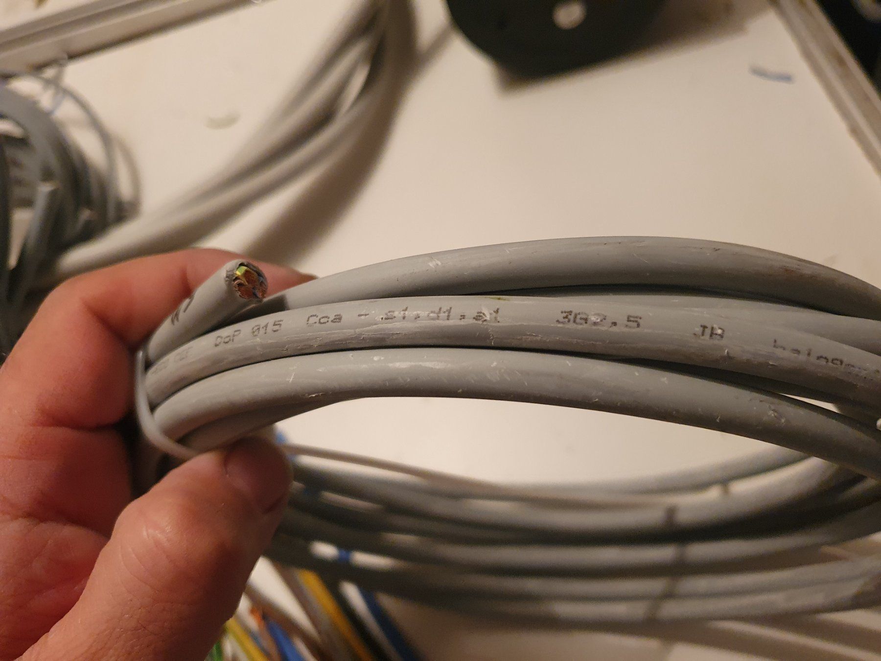 Cavi: Kabel Flex Litze 3x2.5 Grau 3G2.5 5m – Nuovo (secondo la descrizione) da Zürich venduto da eymen20 1