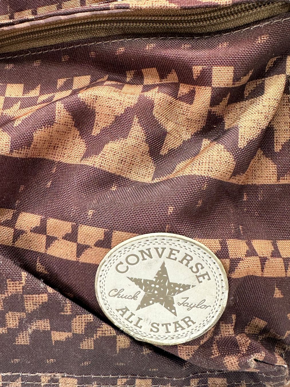 Zaini: Grand sac à dos CONVERSE – Usato da Morges venduto da Auct 1