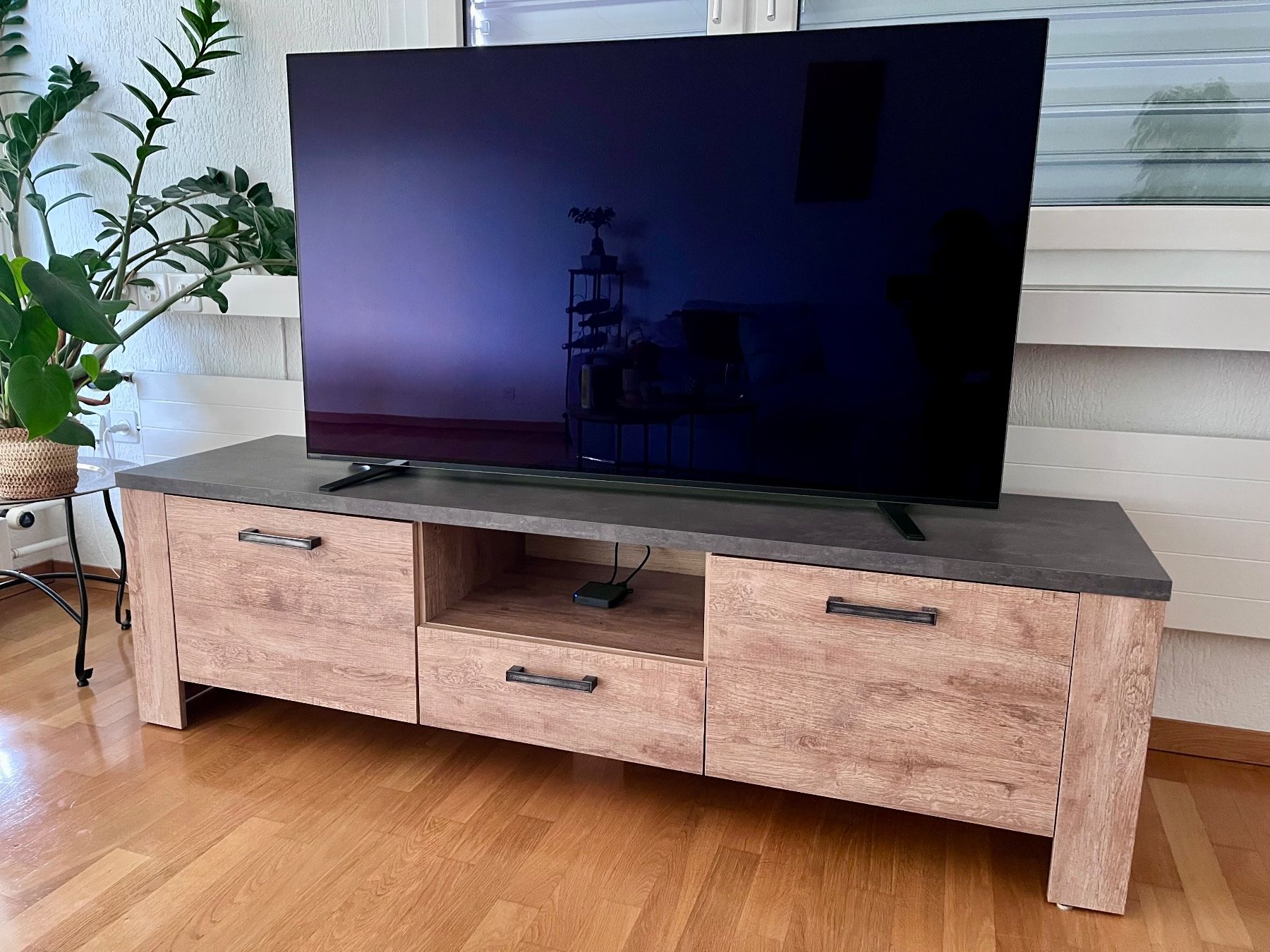 Mobili TV: TV-Möbel – Usato da Chur venduto da fehr04