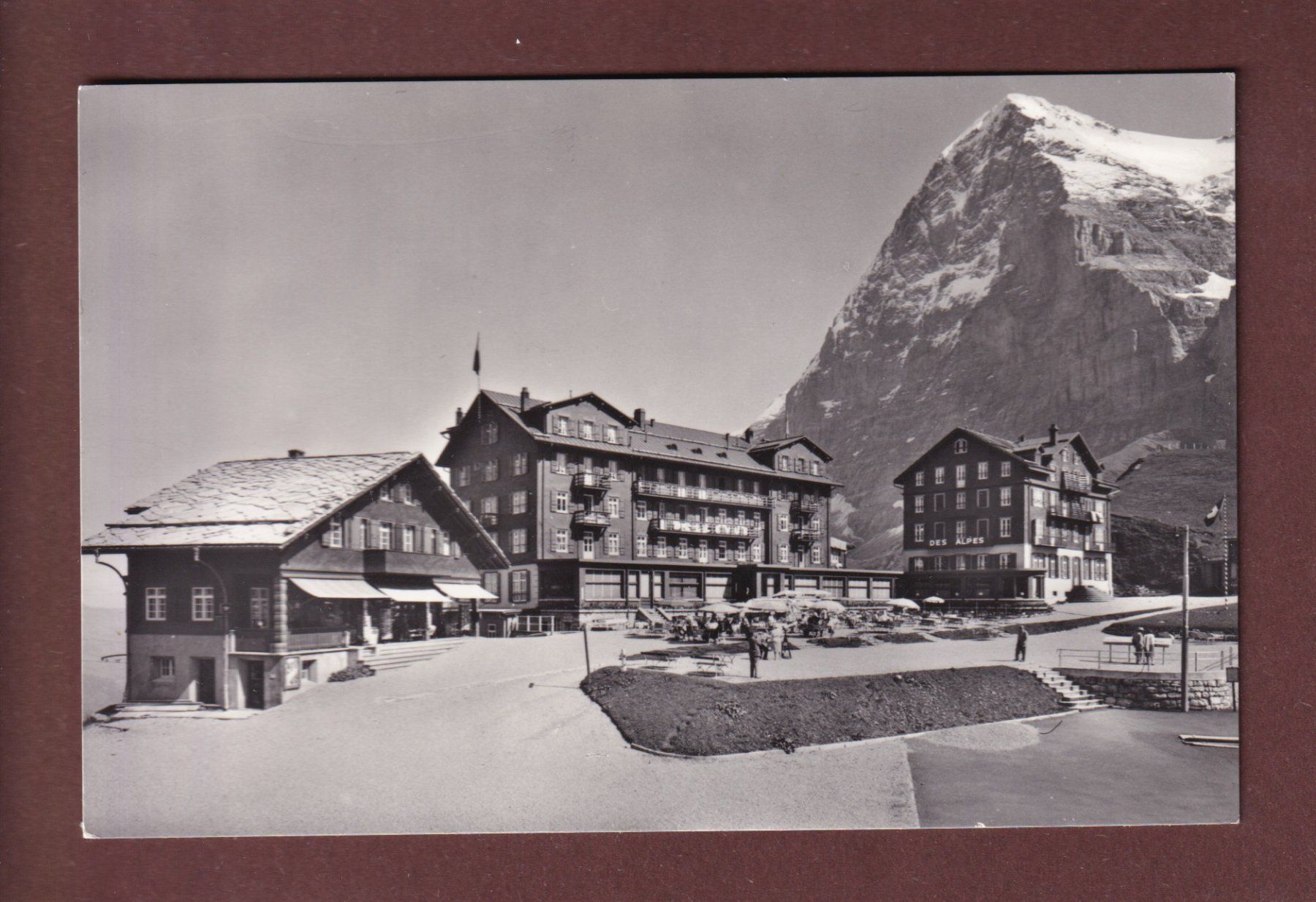 Cartoline postali: KLEINE SCHEIDEGG - Eiger – Usato da Pully venduto da nicecards-shop