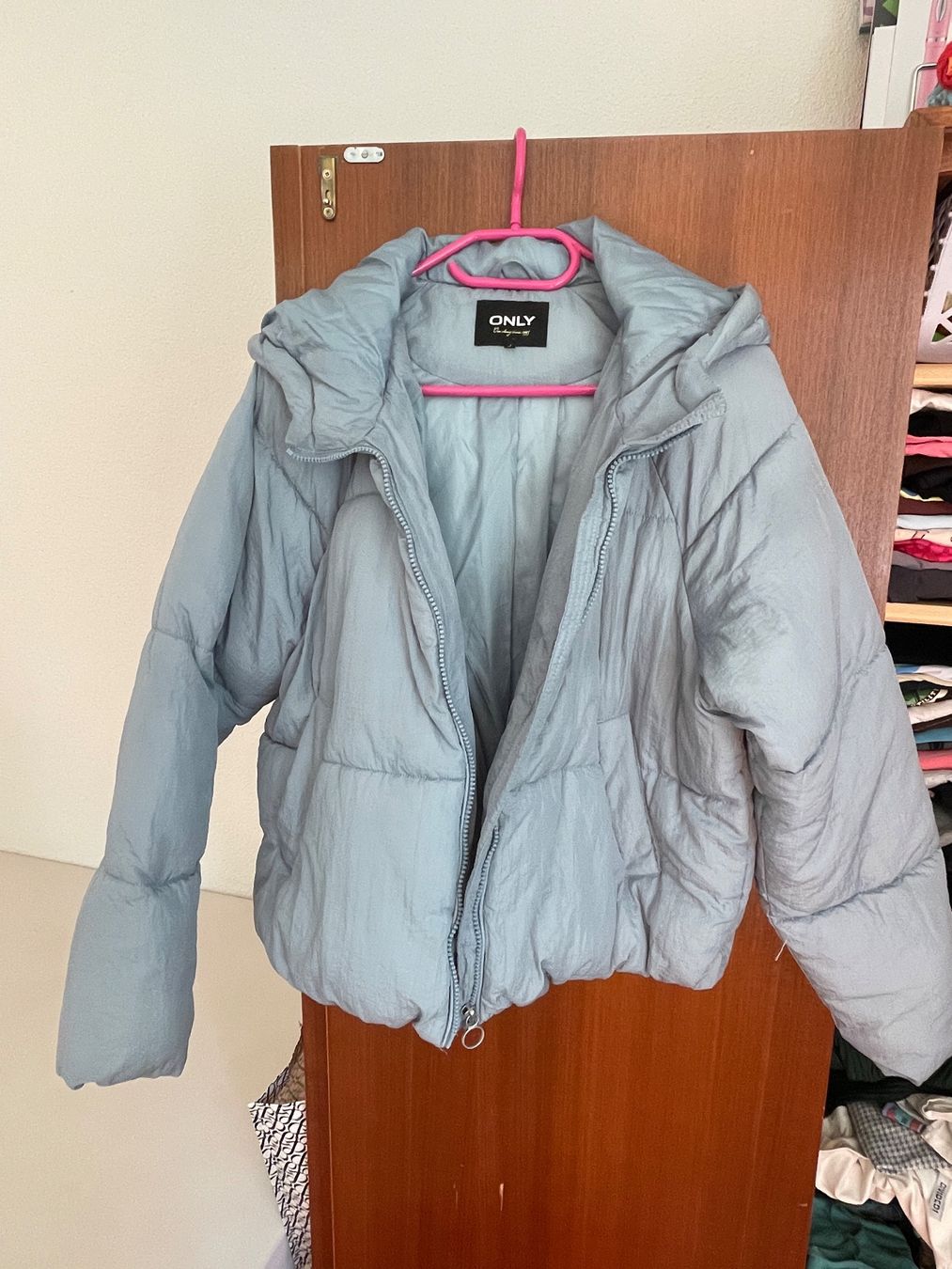 Only Giacche: Winterjacke Pufferjacke Blau – Usato da Weiningen ZH venduto da Lepsli