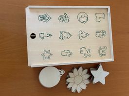 Holzschachtel mit Holzteilen Weihnachts Symbol  Holz zum bem