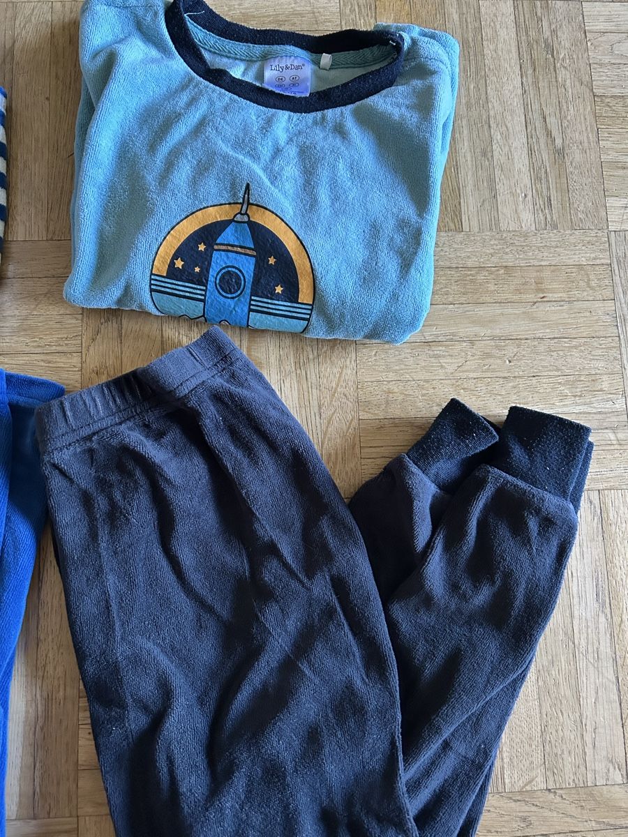 Pigiama & Simili: Lot de 2 pyjamas chauds / taille 110-116 – Usato da Meyrin venduto da Bronx86 1