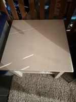 Gebrauchter Beistelltisch/Nachttisch aus Holz, stabil