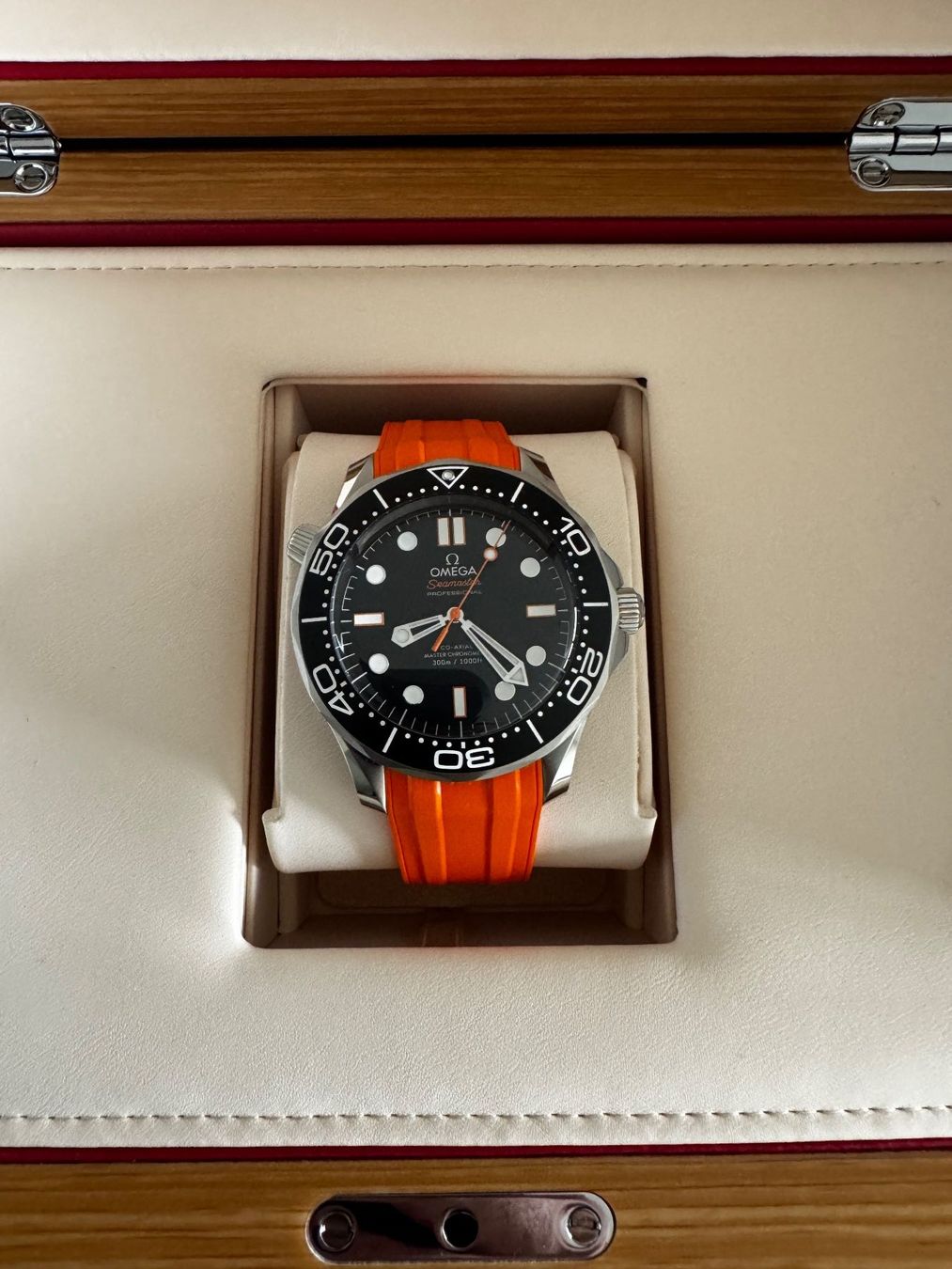 Omega Orologi: Omega Seamaster 42mm 300m REF: 21032422001006 NEW Fullset! – Nuovo (secondo la descrizione) da Sursee venduto da itimely 5