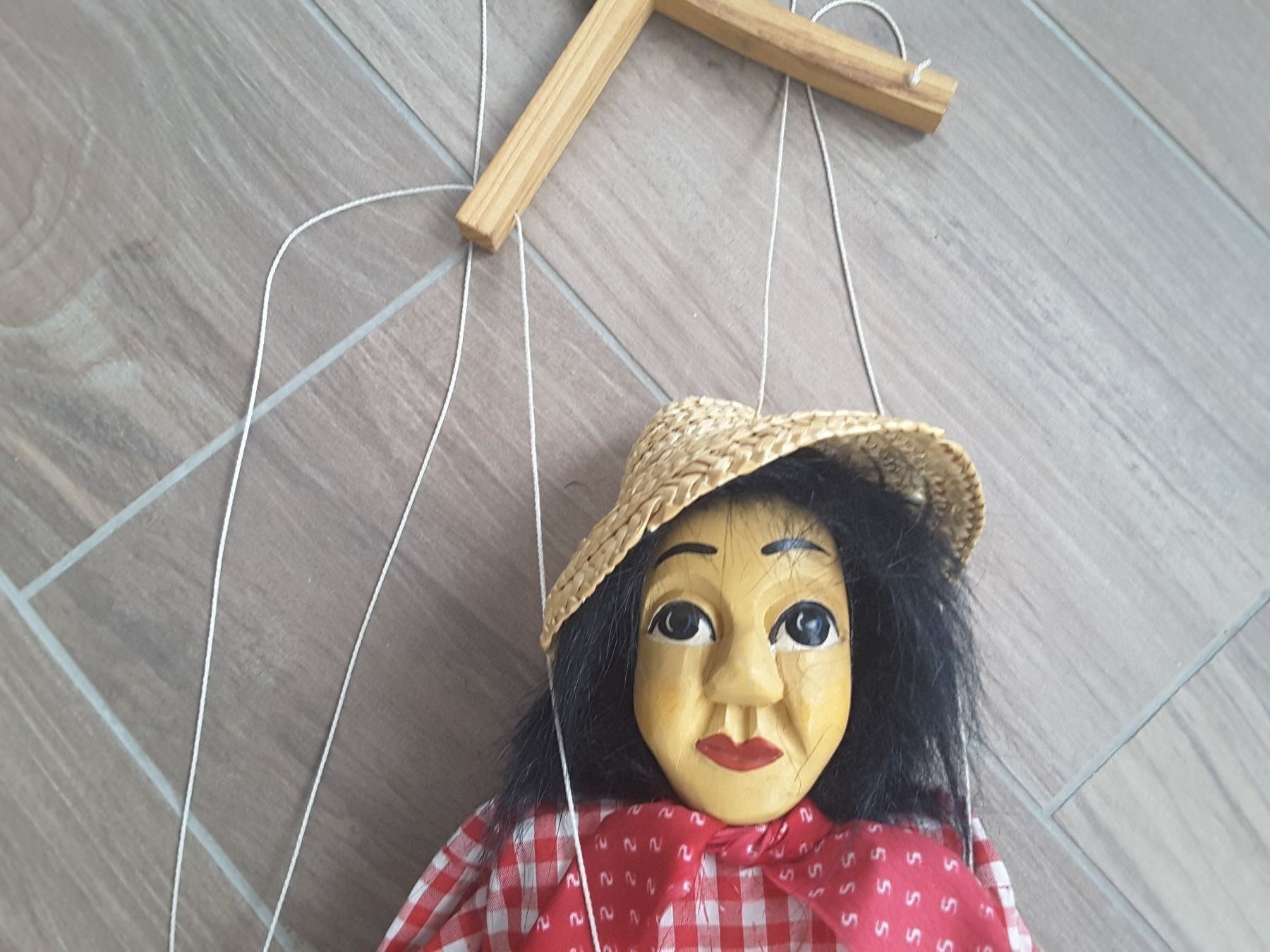 Bambole: Antike Holzmarionette Gärtnersfrau 45 cm – Usato da Reichenburg venduto da Pipo-67 3