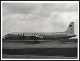 Fotografie Flugzeug Iljuschin IL-18, Aer