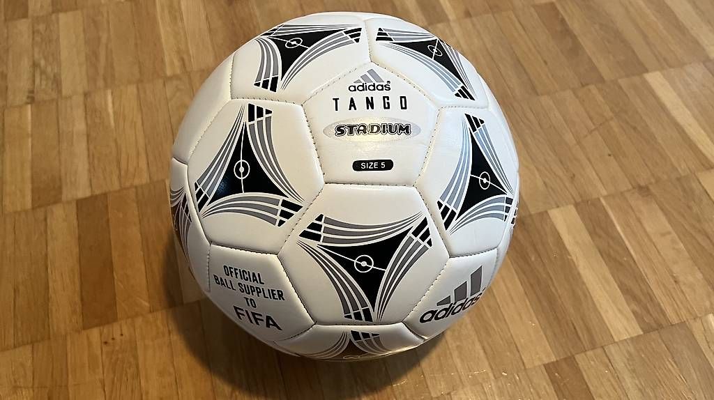 Adidas Palloni: NEU Adidas Tango Stadium Ball Special Edition – Usato da Glattpark(Opfikon) venduto da Peo2