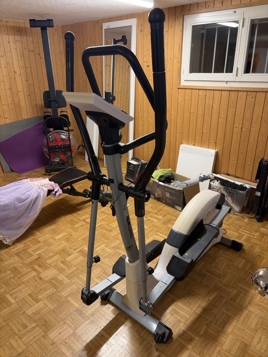 Aldi Vélos d'appartement: Crosstrainer C.14  – D'occasion à Münchwilen TG par atom2000