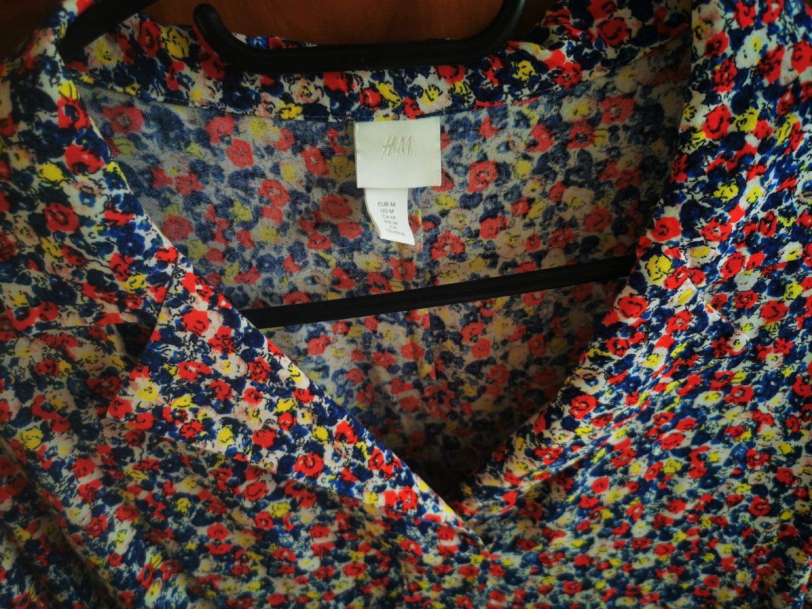 H&M Kleider: H&M Maxikleid mit Blumen langarm Gr. M – Gebraucht aus Wädenswil von coconut1289 4