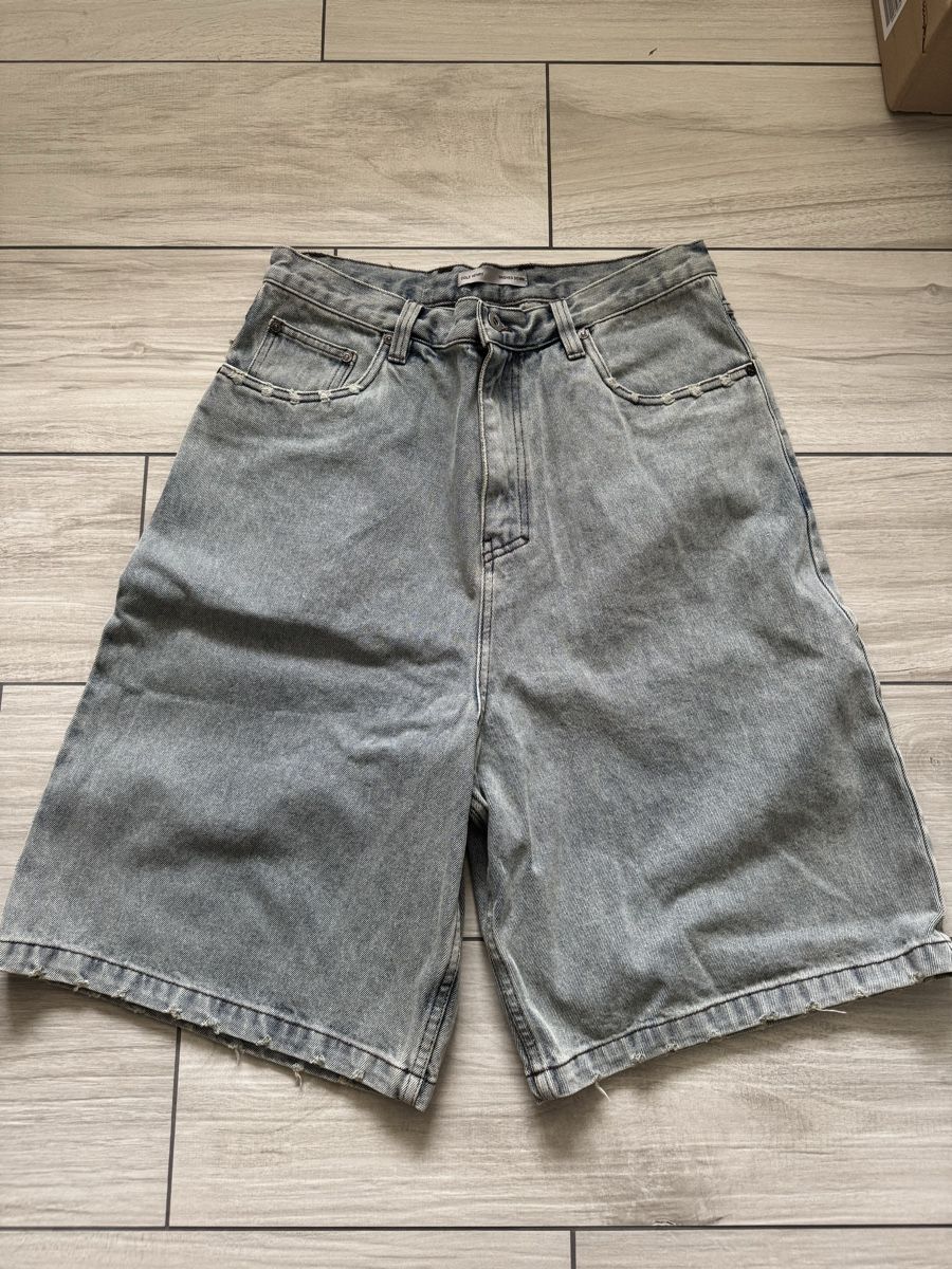 Pantalons: Shorts Gr. 34 – Neuf avec emballage d'origine à Thun par cedu247