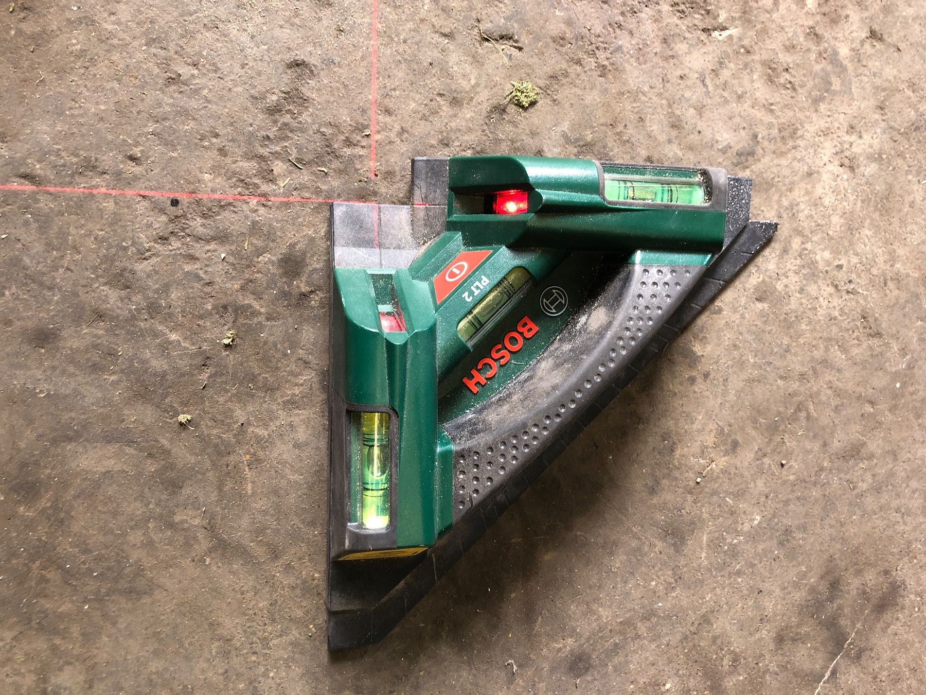 Bosch Tutti gli attrezzi: Laser de carreleur Bosch PLT2 – Usato da Chénens venduto da Touta1franc