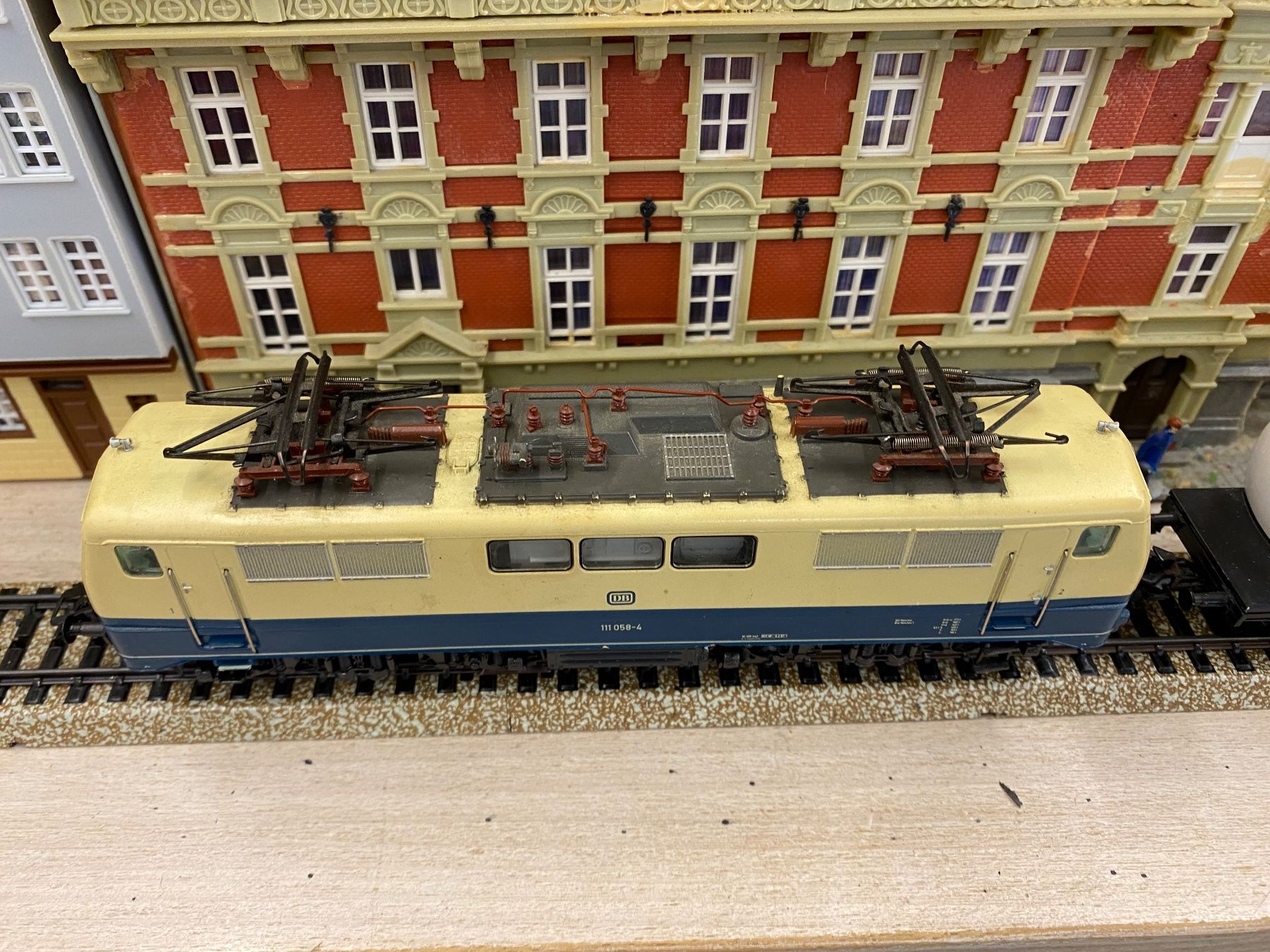 Märklin Modelleisenbahnen: Märklin 3642 DB BR 111 Tankzug digital – Gebraucht aus Lupsingen von New-Haven 1