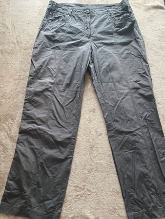 Canda Baumwollhose, Khaki, Grösse 44, Top Zustand!