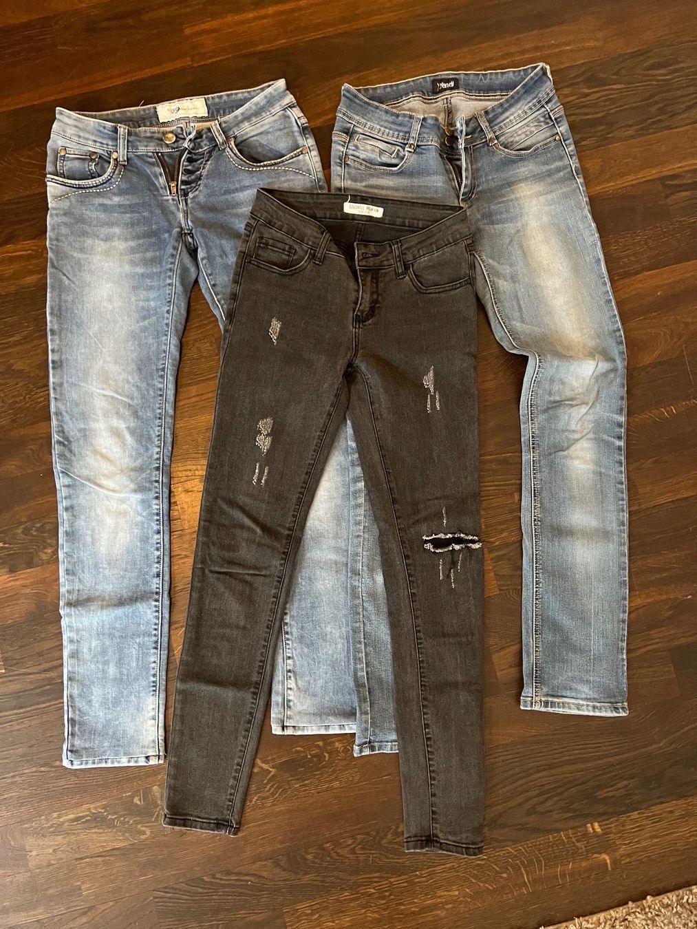 Jeans: Tolle Jeans Gr 36 – Usato da Gattikon venduto da Sunshine4.